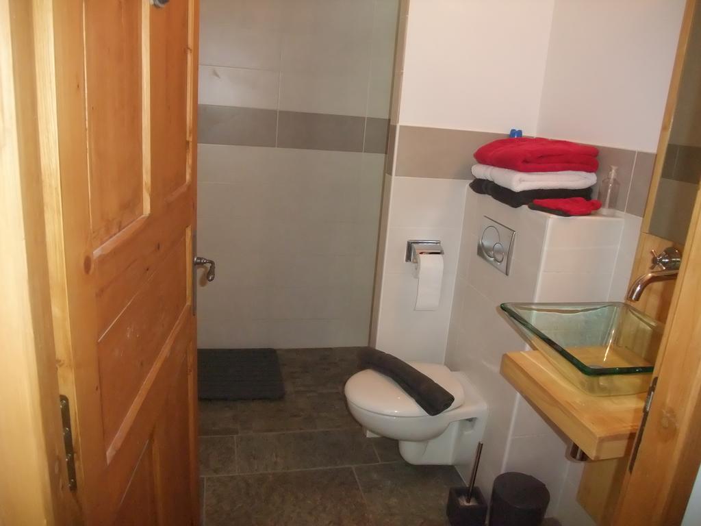 Tournon-sur-Rhône Le Domaine Du Grand Cellier Chambres D'Hotes En Savoie מראה חיצוני תמונה